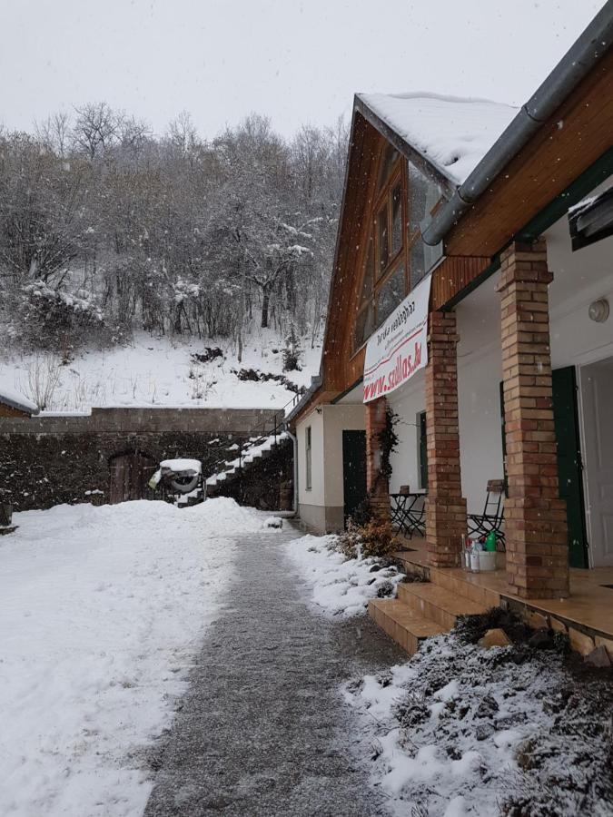 Boroka Vendeghaz Hotell Matrakeresztes Exteriör bild